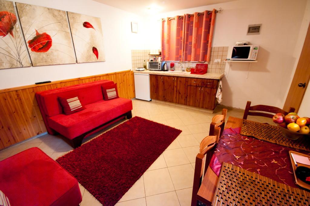 Elimelech Bapardes Villa Sheʼar Yashuv Exterior foto